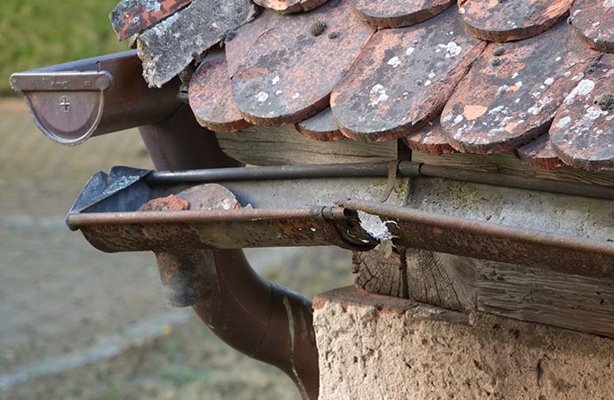 damaged rain gutter