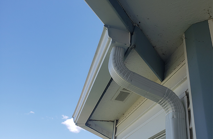 Gutter Cleaning and Repairing