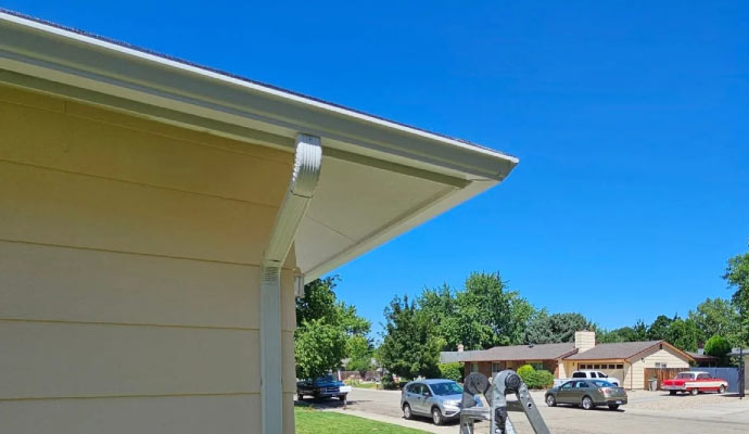 A clean gutter system