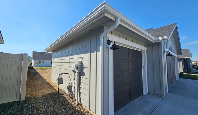Installed seamless gutter