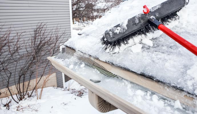 Gutter snow removal