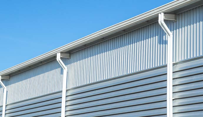 Installed lifetime gutter