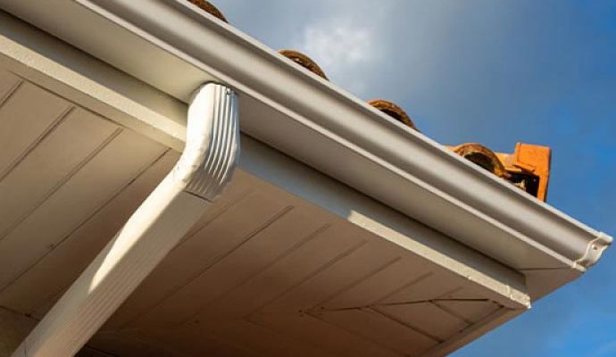 Installed seamless gutter