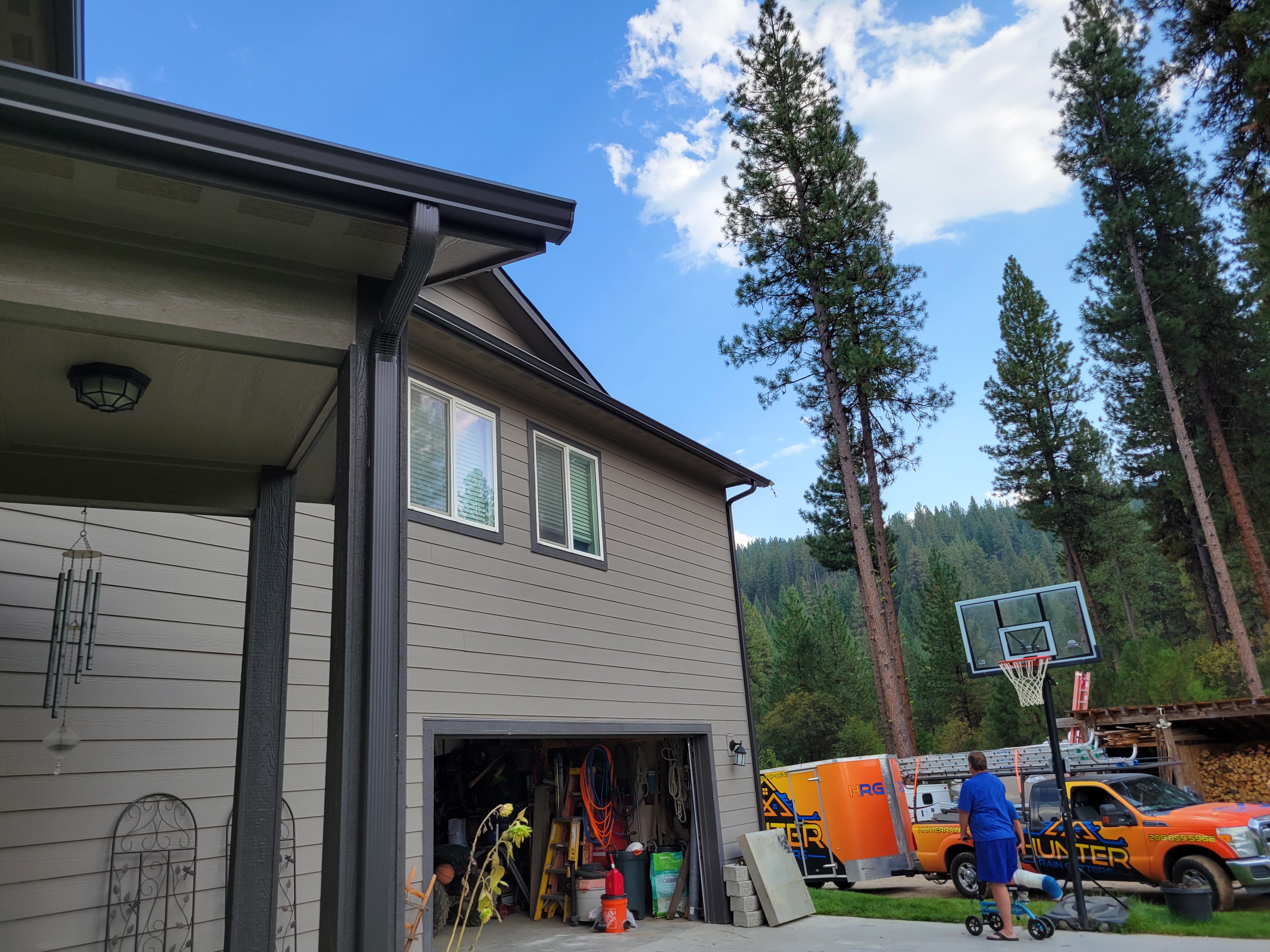 Hunter raingutters new gutter and downspout