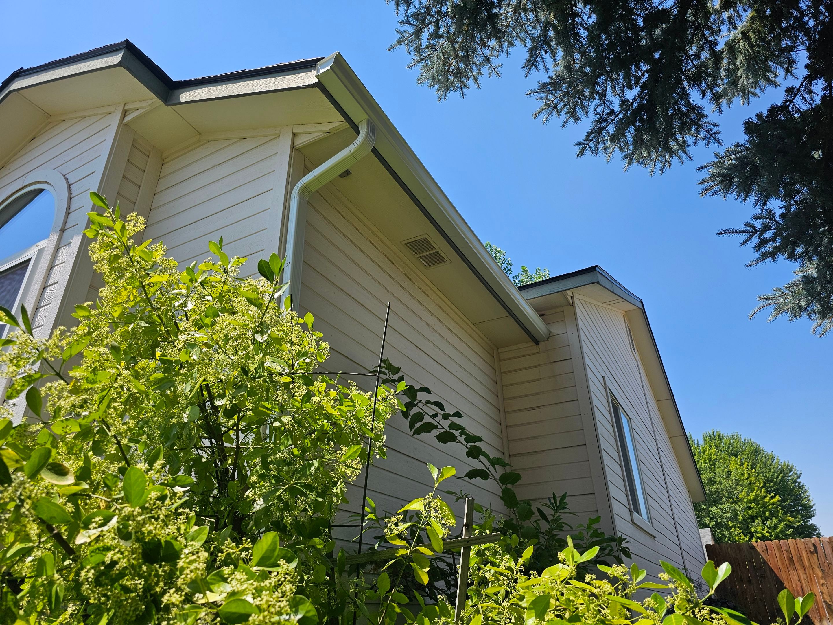 Installed downspout